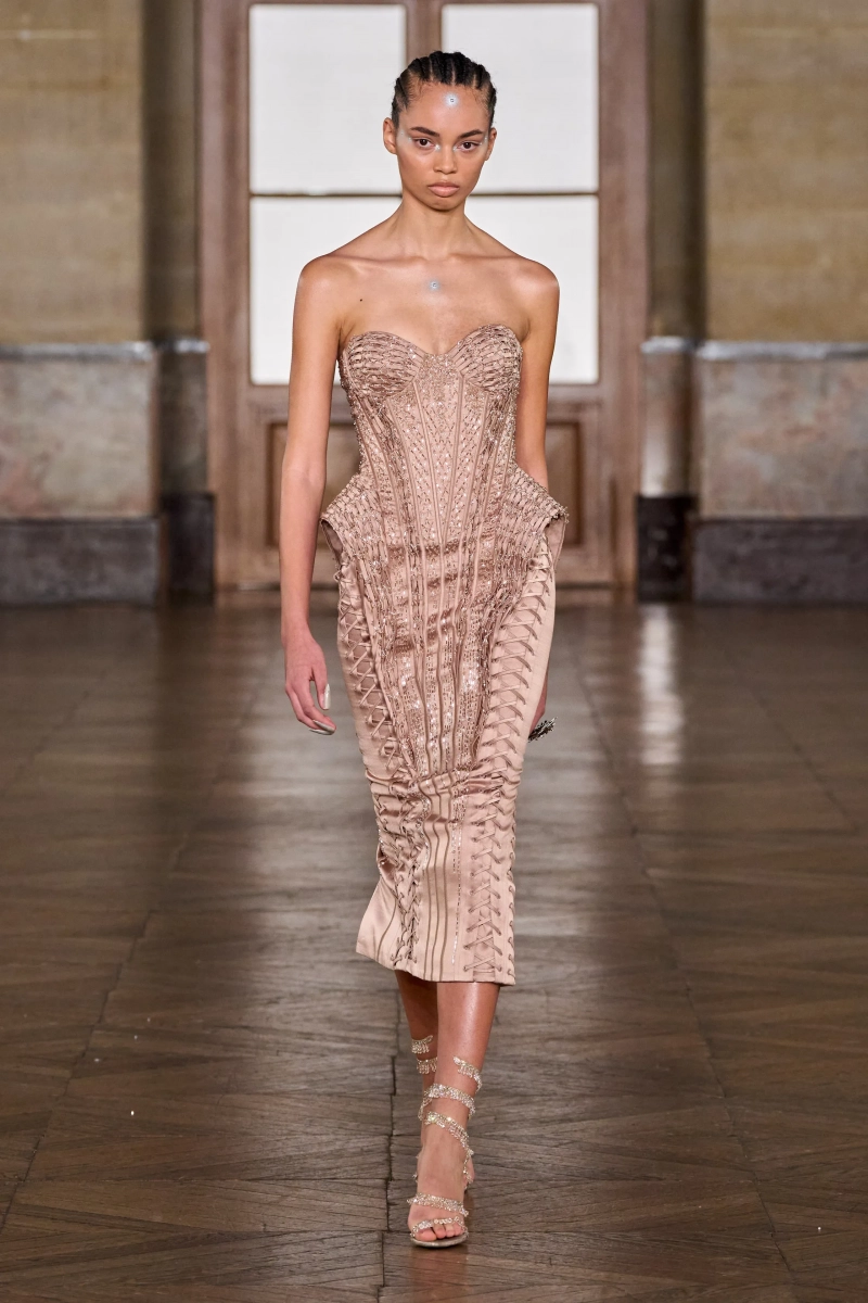 00030-gaurav-gupta-spring-2026-couture-credit-gorunway.webp