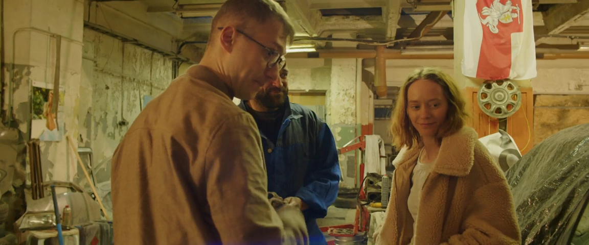 Minsk [2022(2021)]_WEB-DLRip-AVC_.mkv_snapshot_00.12.31.360.png