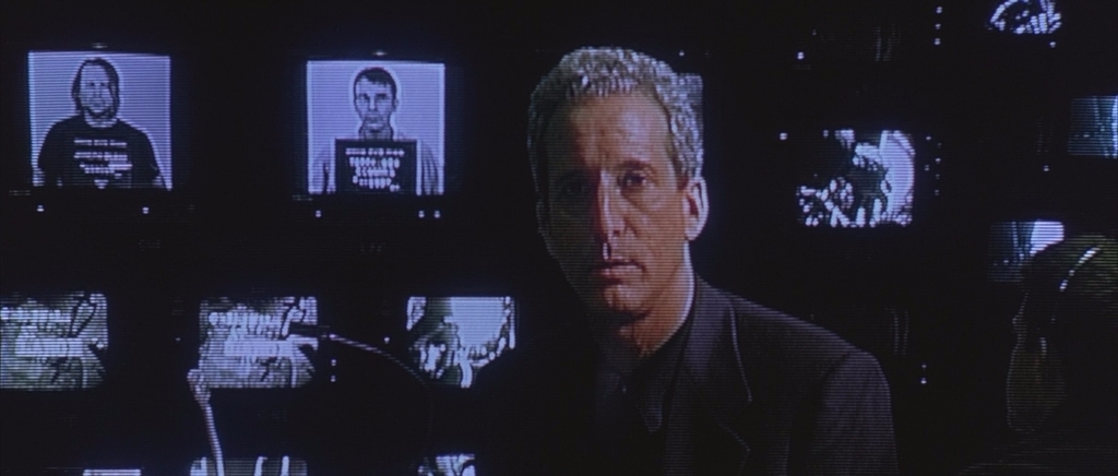 Бандиты.2001.BDRip AVC msltel.mkv_snapshot_00.04.12.217.jpg