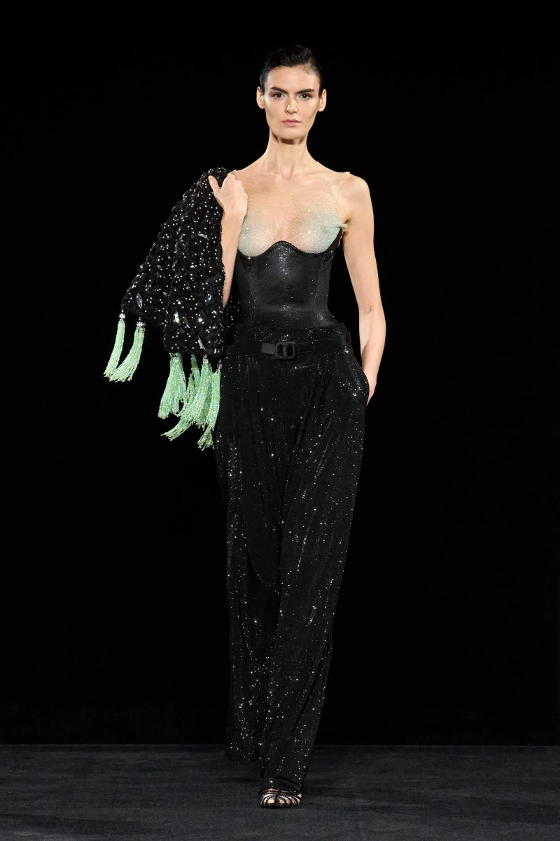 00010-armani-prive-spring-2026-couture-credit-gorunway.webp