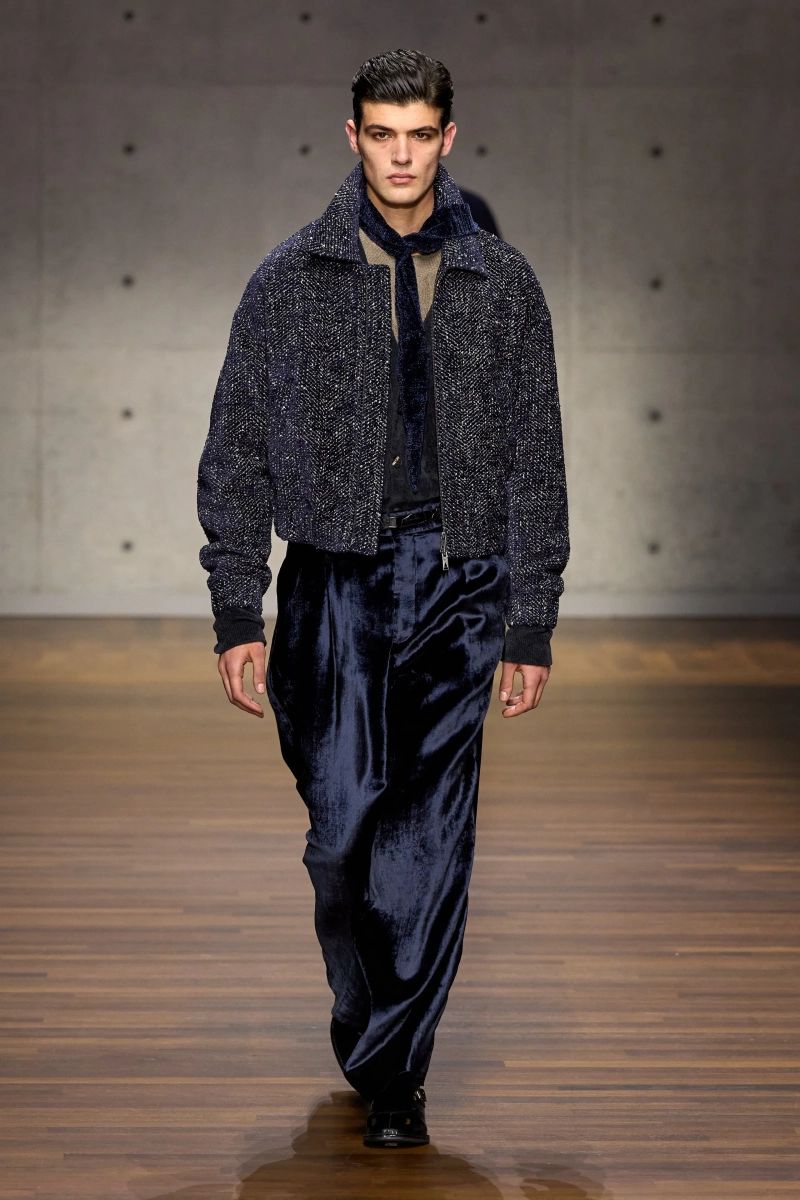 00070-emporio-armani-fall-2026-ready-to-wear-credit-gorunway.webp