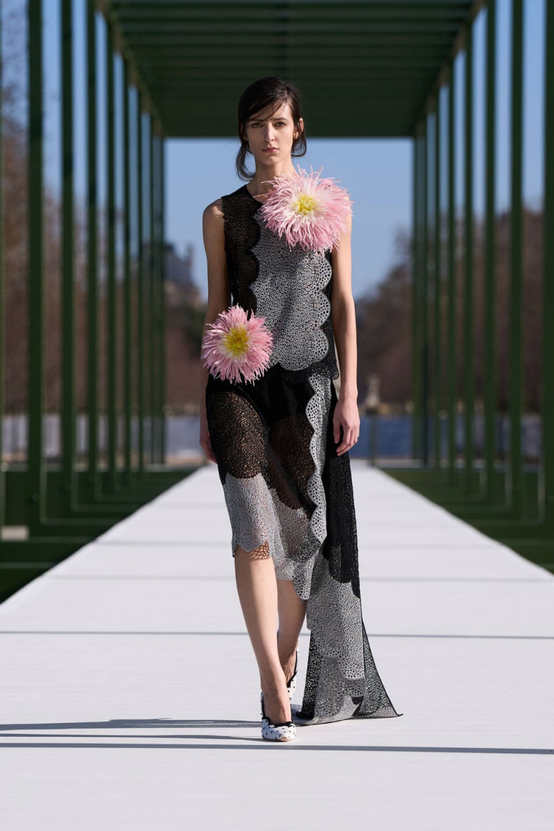 Dior-Fall-Winter-2026-2027-Women-Runway-Magazine-17.jpg
