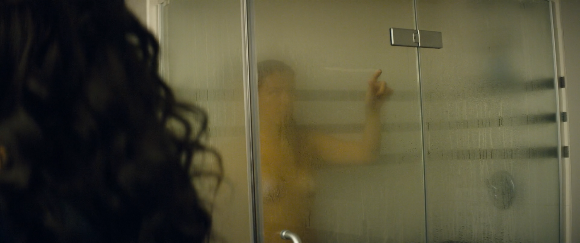 Definition.of.Fear.2015.WEBD.1080p.iTunes.RUS-ylnian.mkv_snapshot_00.56.33.869.png