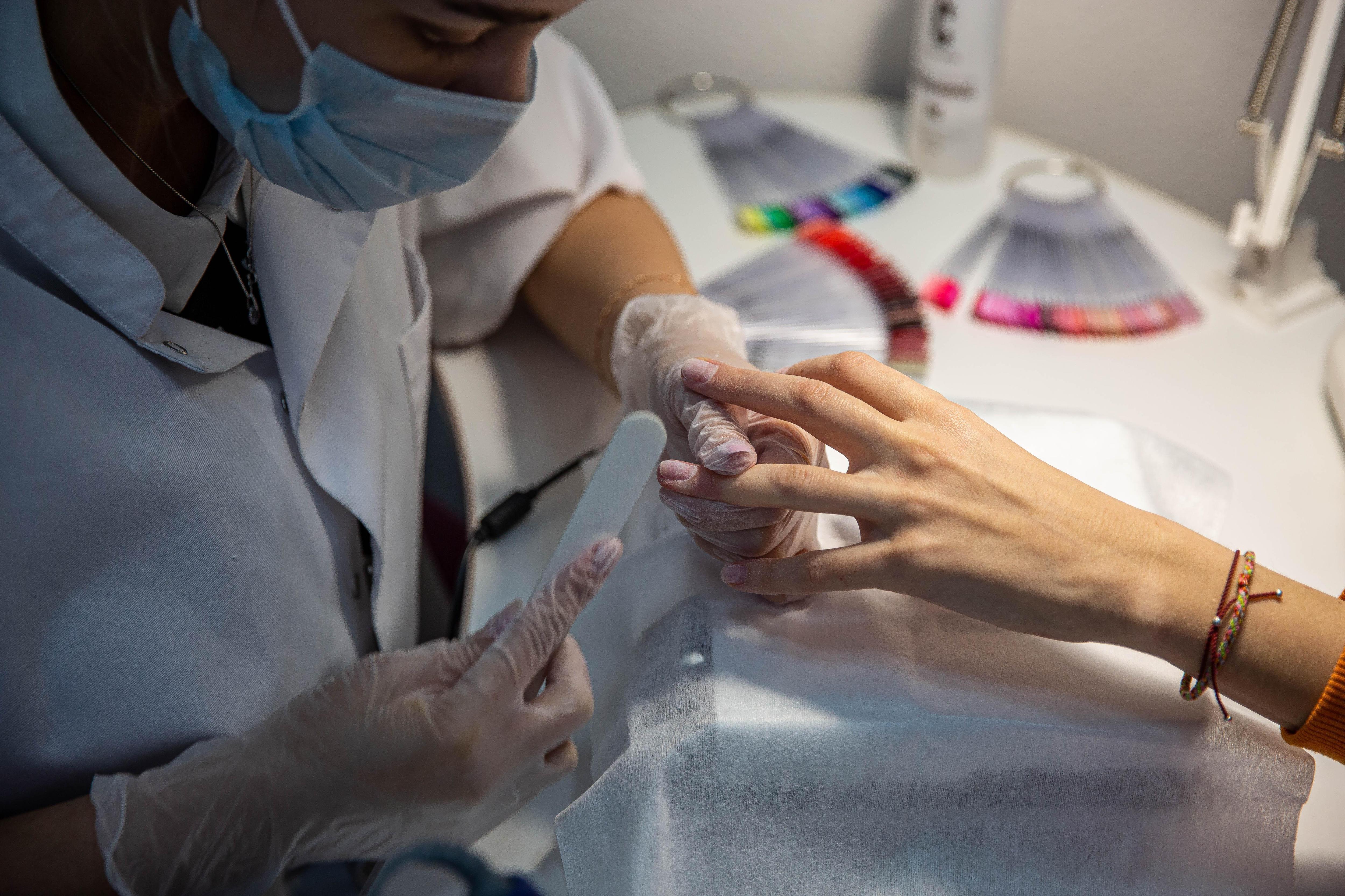 Салон красоты в Перми борется с кризисом: проверки, отток клиентов и новые законы