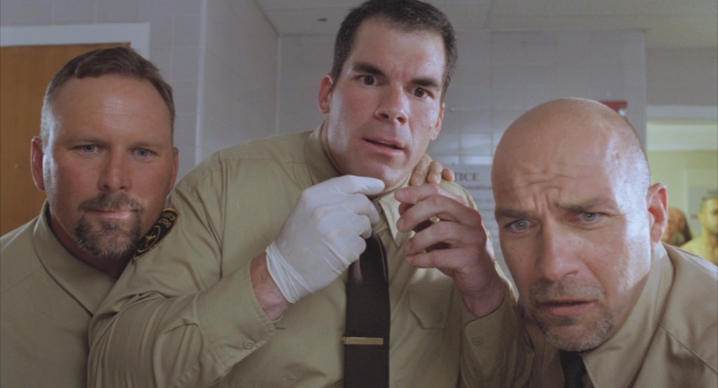 Большой Стэн.2007.BDRip AVC msltel.mkv_snapshot_00.42.36.143.jpg