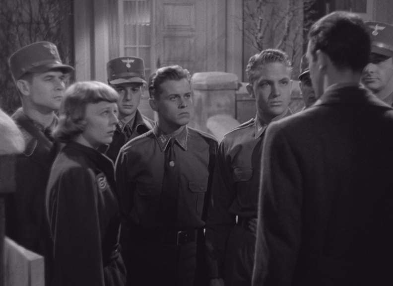 Смертельный шторм.1940.BDRip AVC msltel.mkv_snapshot_00.42.53.498.jpg