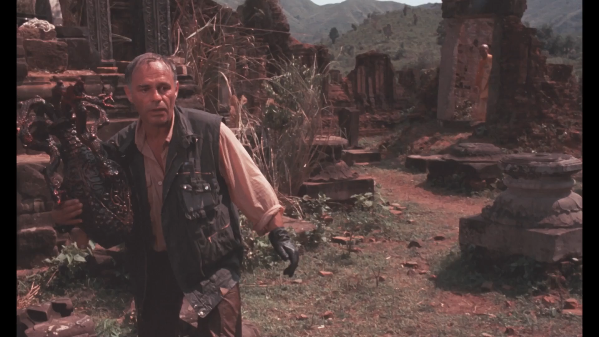 Заклятие долины змей 1987 WEB-DL 1080p.mkv_snapshot_01.11.10.png