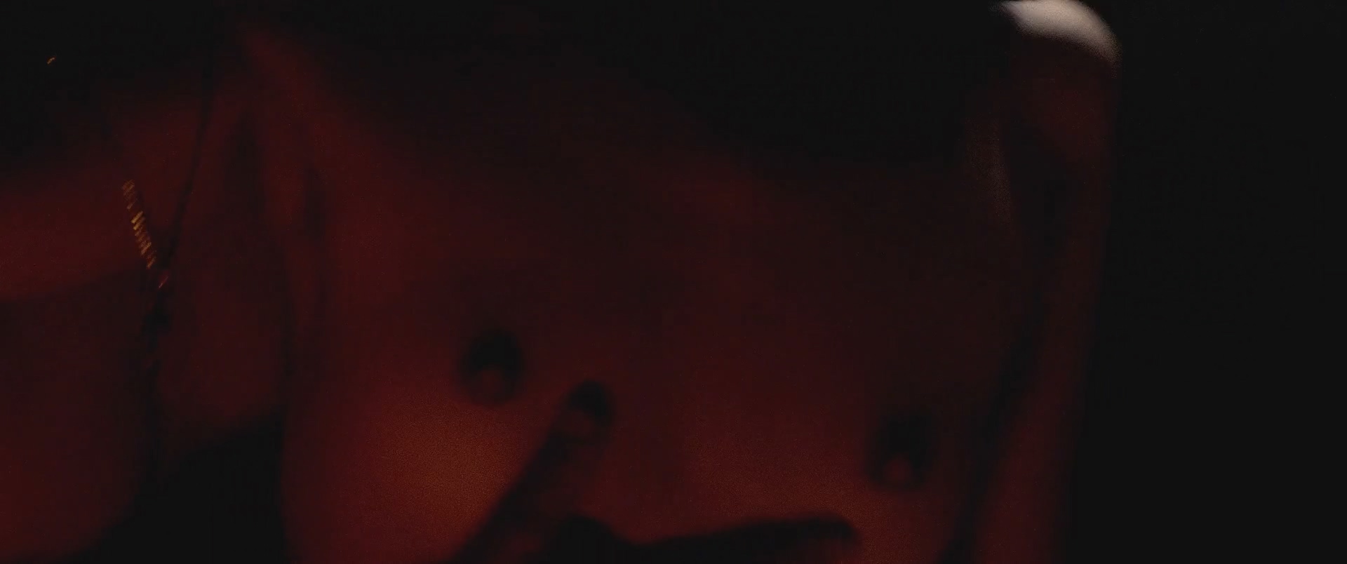 Евгения Манджиева Цинга (Она тебя любит) (2025) HD 1080.mp4_20260406_122746.658.jpg