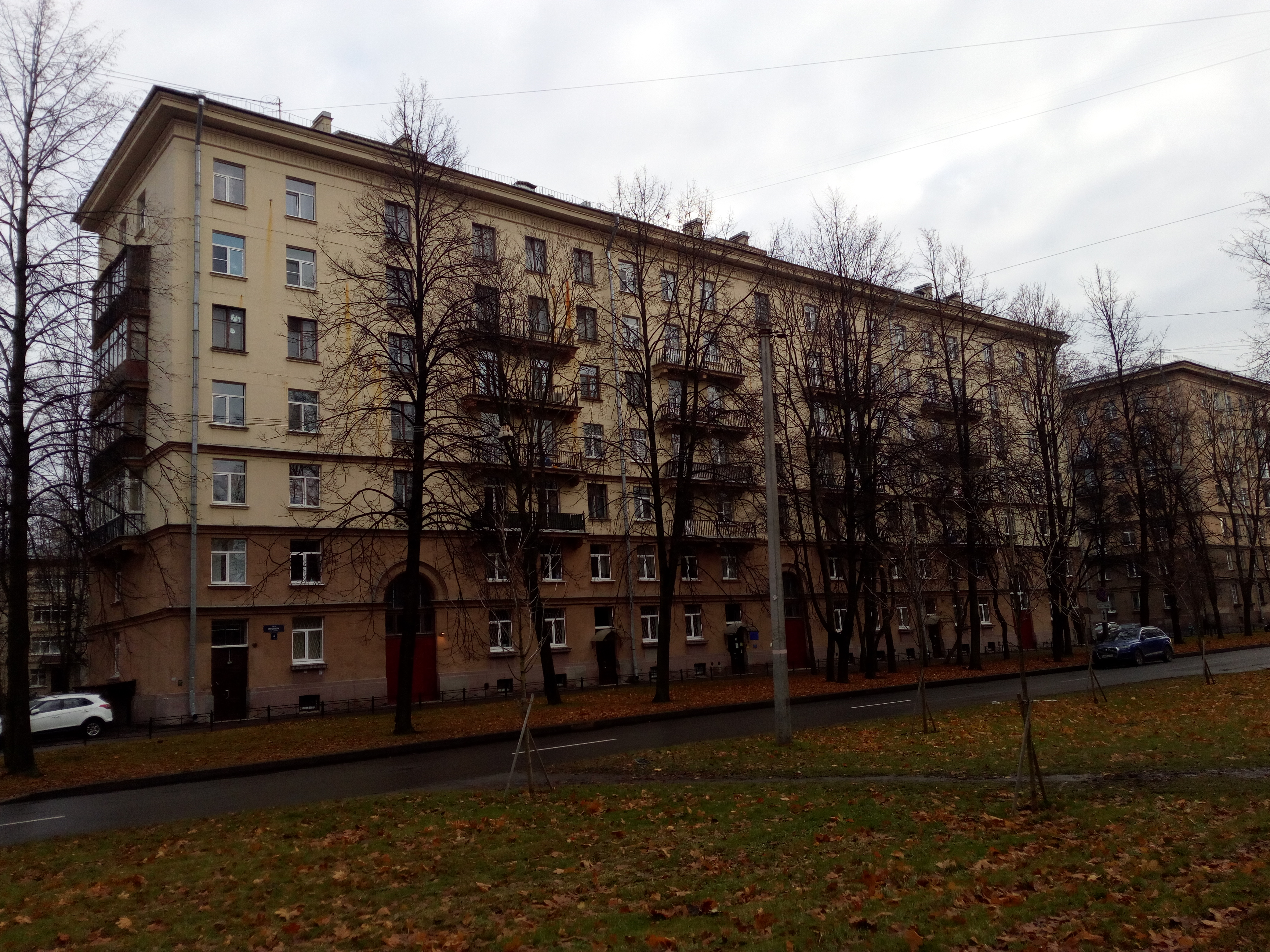 Ленсовета 4_3.JPG