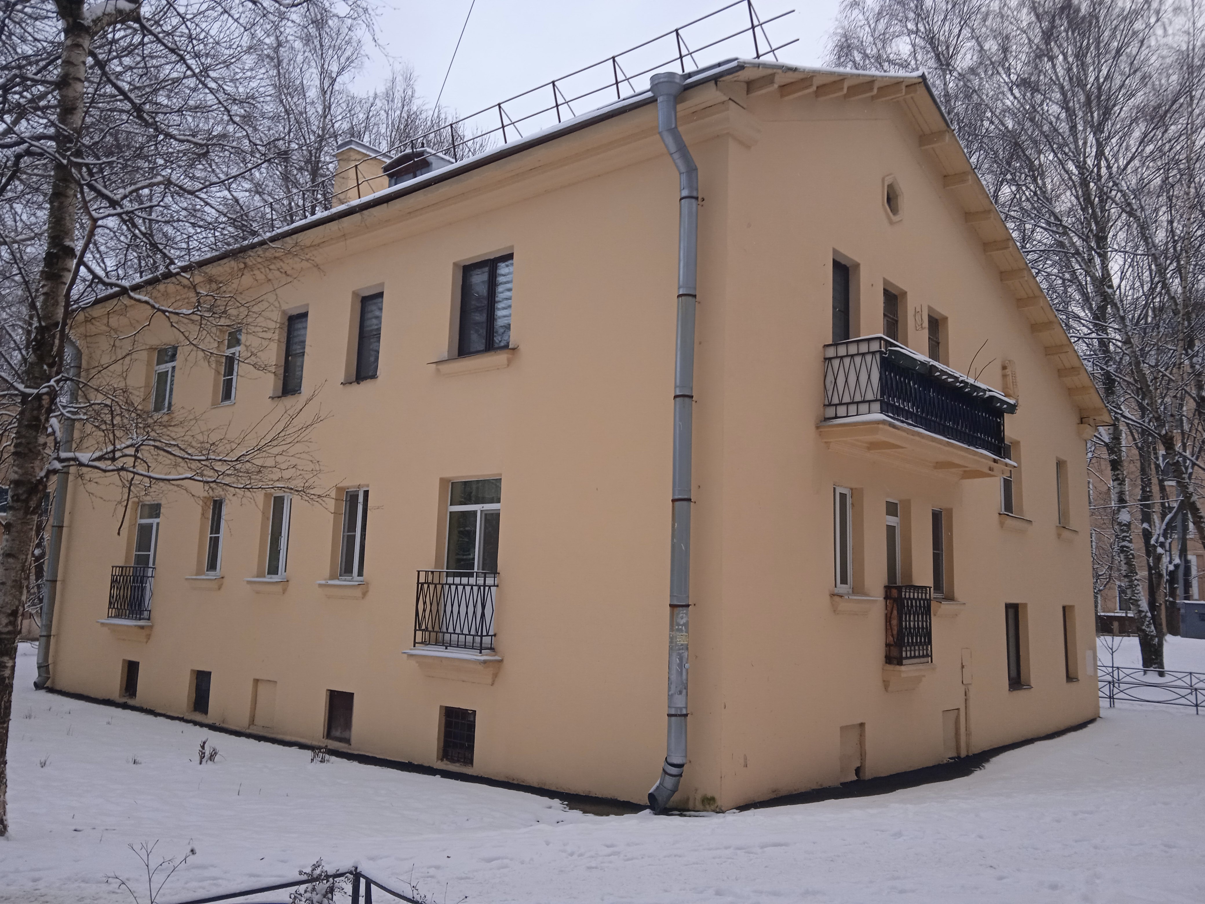 Октябрьская наб. 62к2_4.JPG