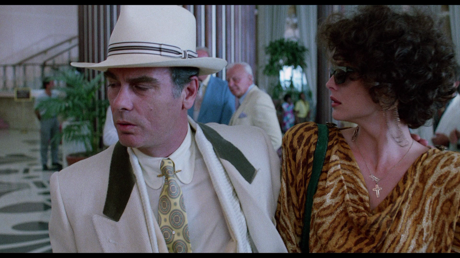Married.to.the.Mob.1988.Cinematographe.BDRemux.1080p.mkv_20260418_080151.645.png