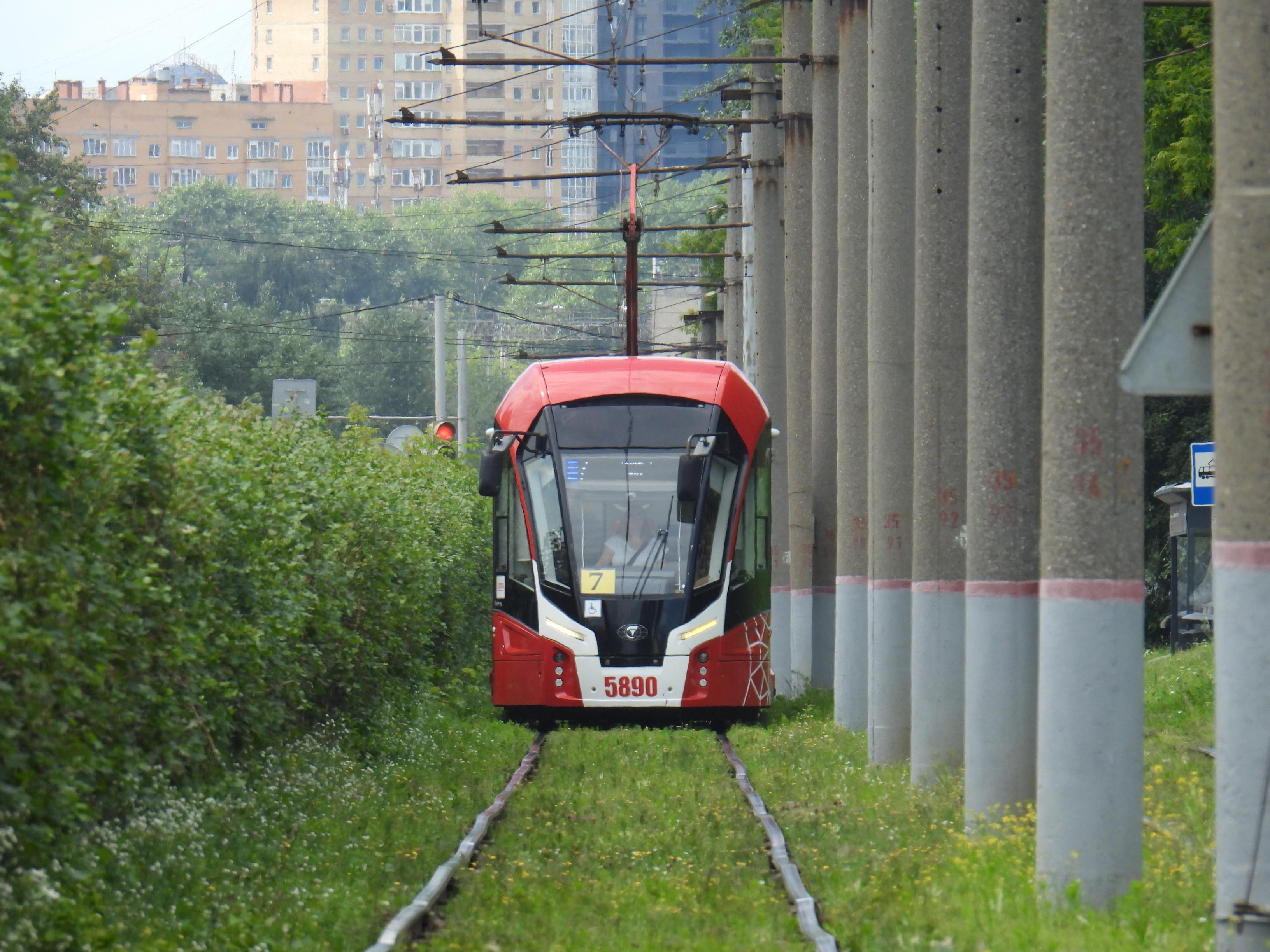 В Перми закроют трамвайные пути для реконструкции: остановки не будут работать