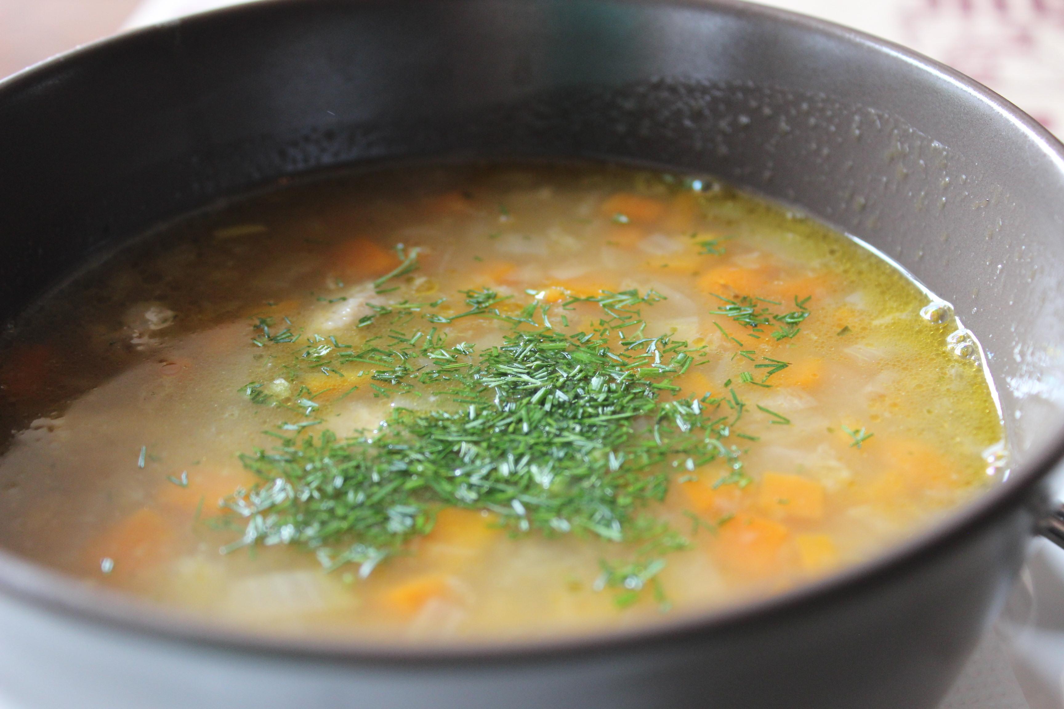 Быстрый суп с сосисками: готовим всего за 20 минут