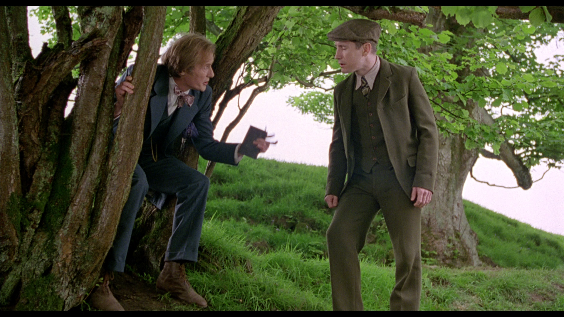 Fairy.Tale.A.True.Story.1997.1080p.BluRay.REMUX.AVC.DTS-HD.MA.5.1-dOwn.mkv_snapshot_00.51.12.png