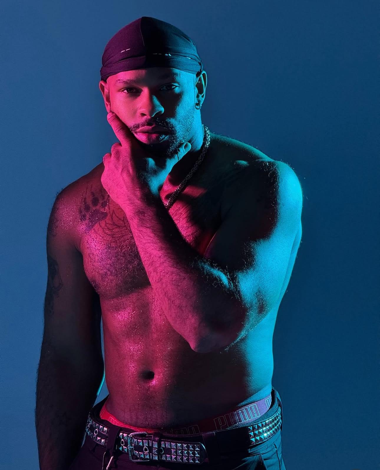 Танцор из Niletto переехал в Якутск ради любви и обучения детей танцам