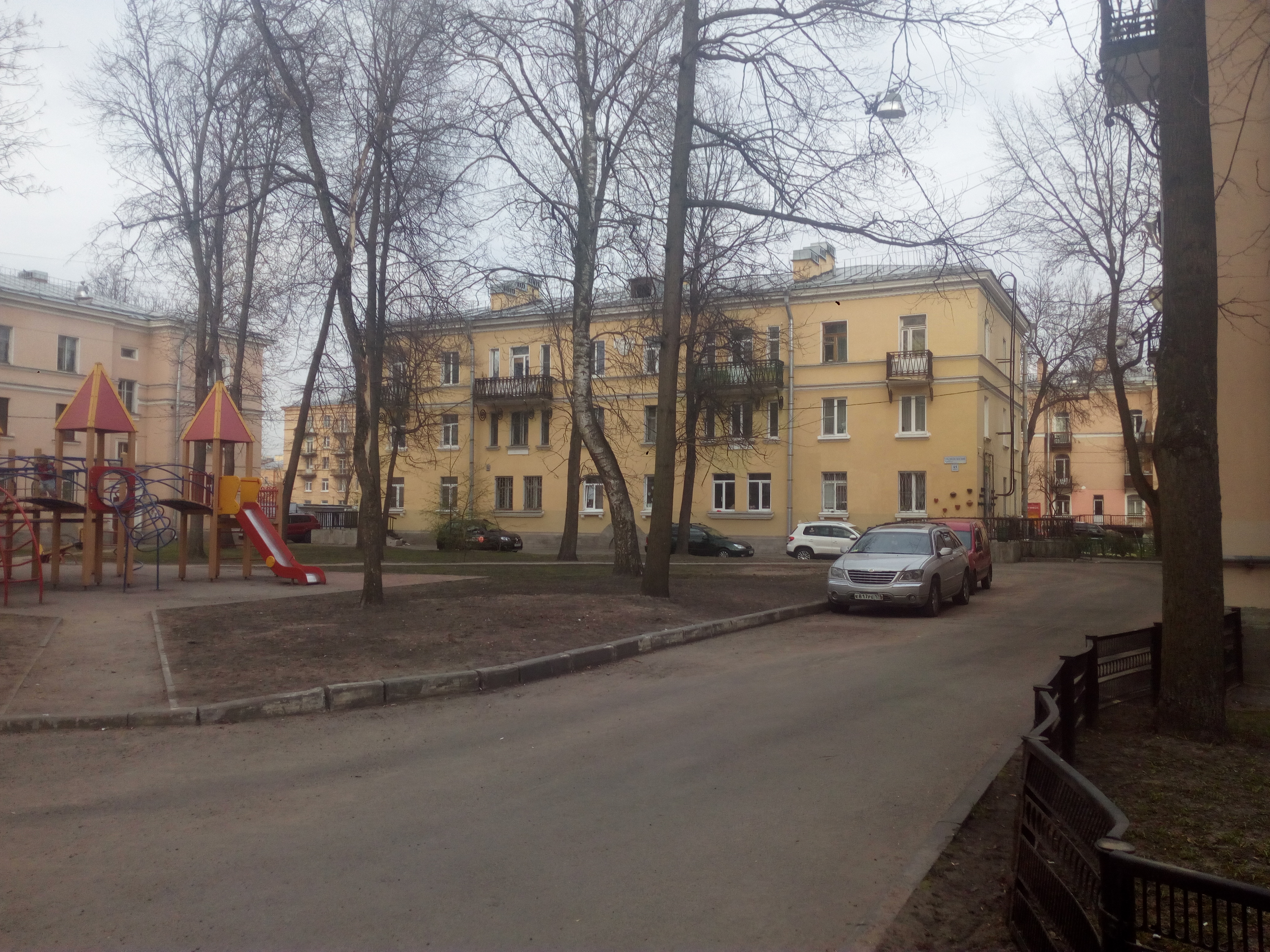 Среднеохтинский 15к2.jpg