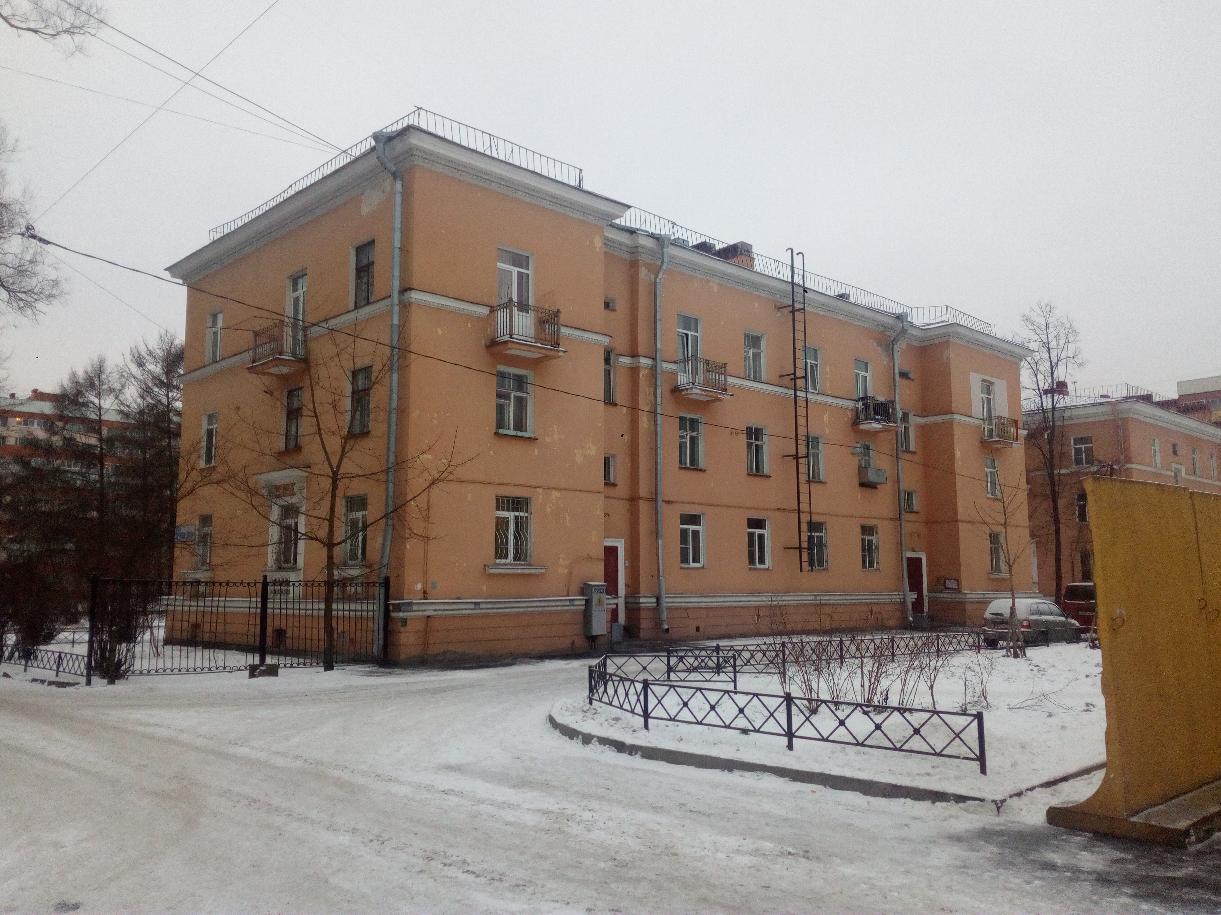 ул. Партизана Германа 32