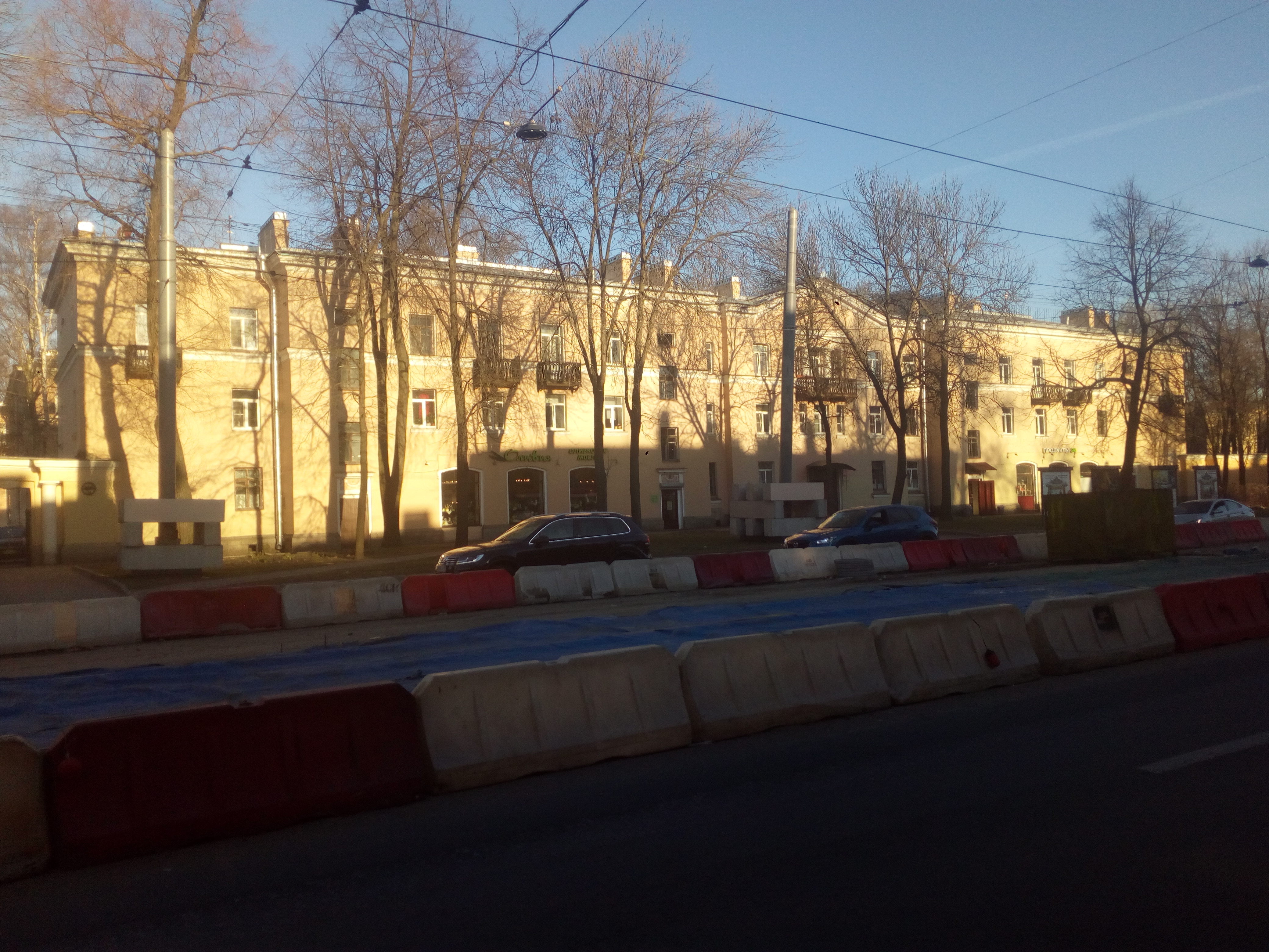 Среднеохтинский 15.jpg