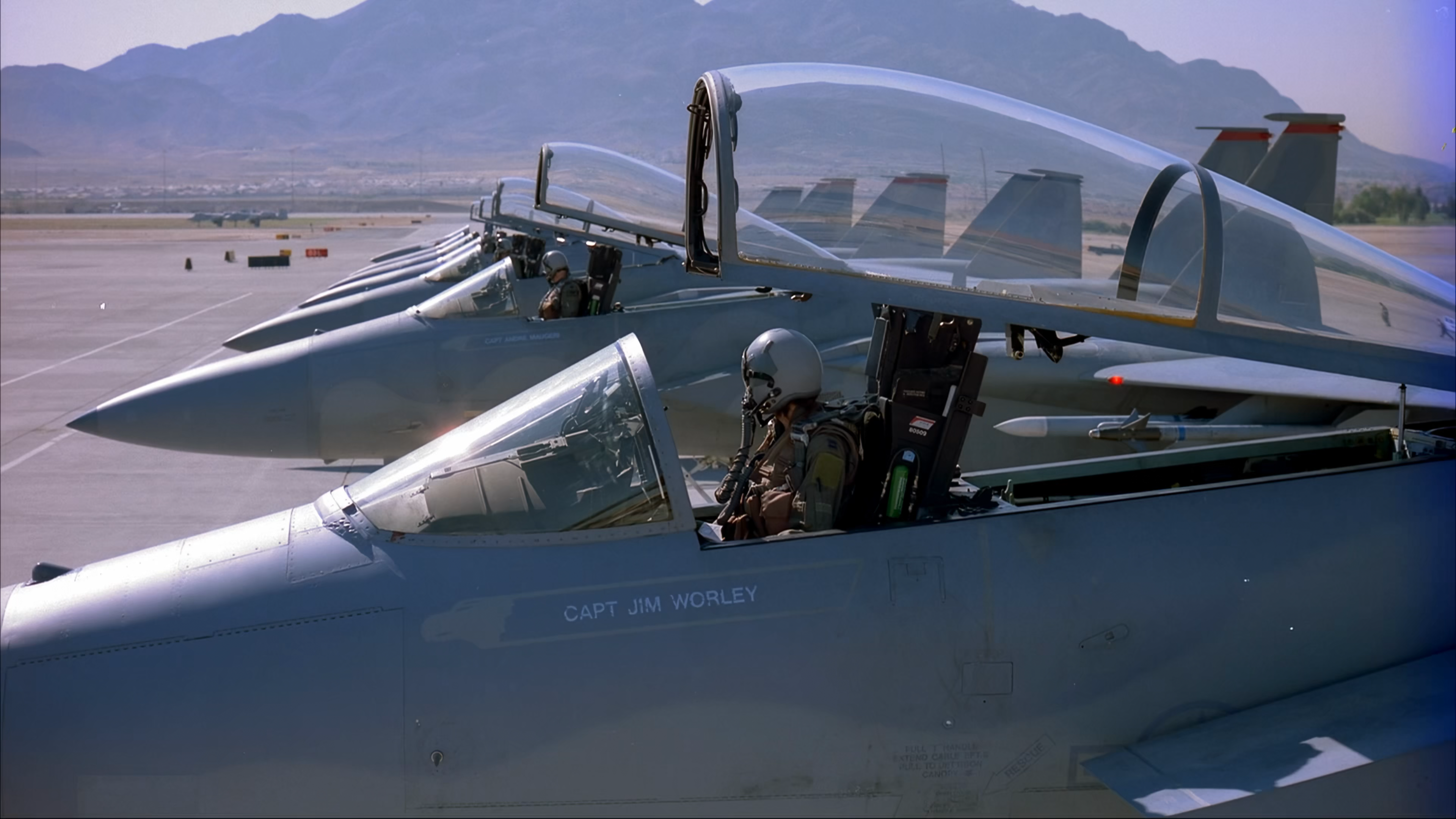 Operation «Red Flag» (2004).mkv_snapshot_07.13.016.png