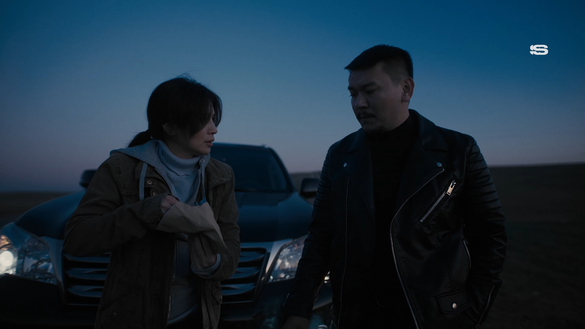 4 gradusa. S01E01.2025.WEB-DL.1080p.mkv_snapshot_38.24.png