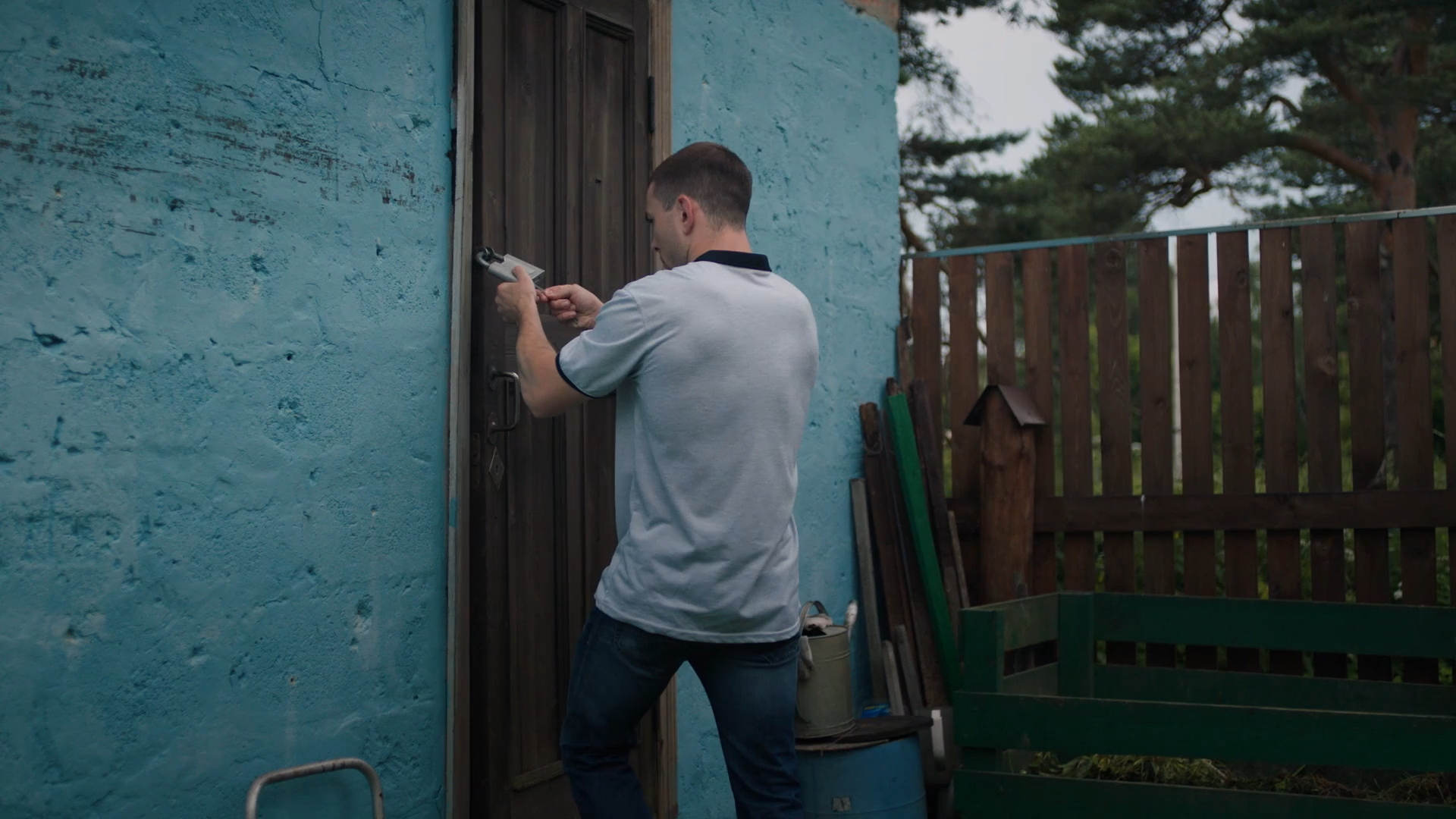 Kukushonok.S01.E01.2025.WEB-DL.1080p.ExKinoRay.mkv_snapshot_40.54.png
