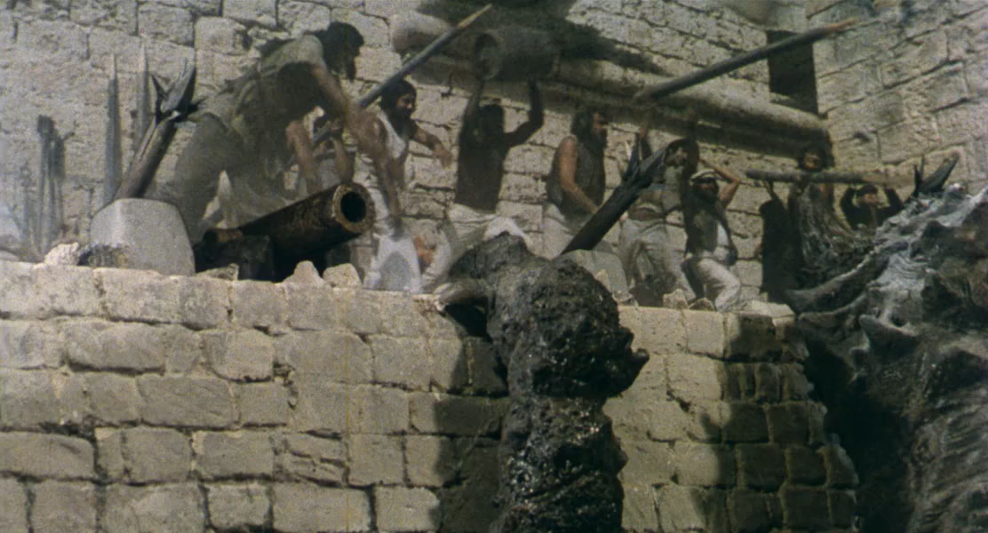 Warlords of Atlantis (1978)_BDRip-AVC_.mkv_snapshot_00.57.32.699.png