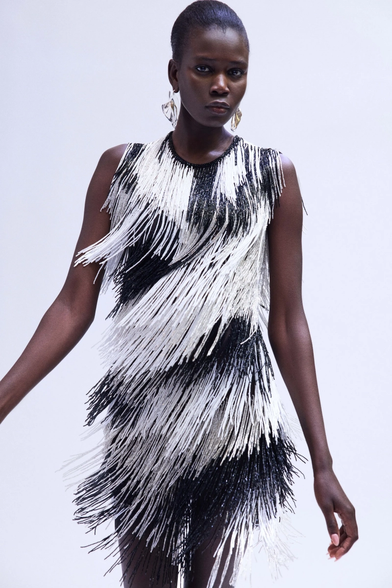 00024-naeem-khan-fall-2026-ready-to-wear-credit-brand.webp