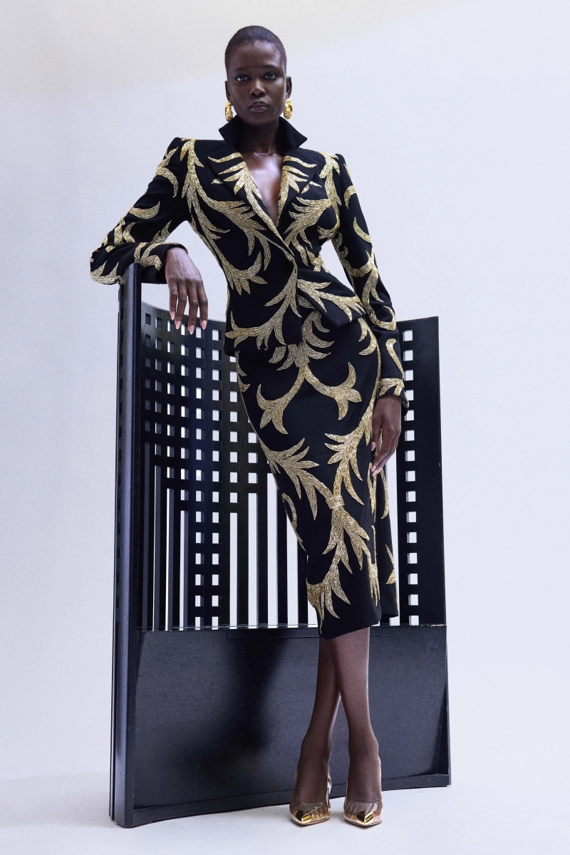 00007-naeem-khan-fall-2026-ready-to-wear-credit-brand.webp