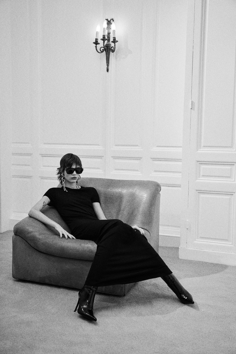 00042-saint-laurent-pre-fall-2023-credit-brand.jpg