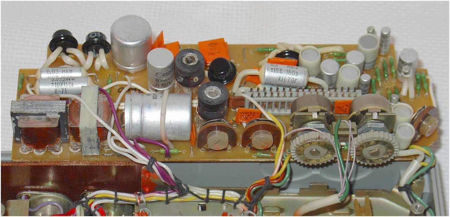 scale_2400.jpg