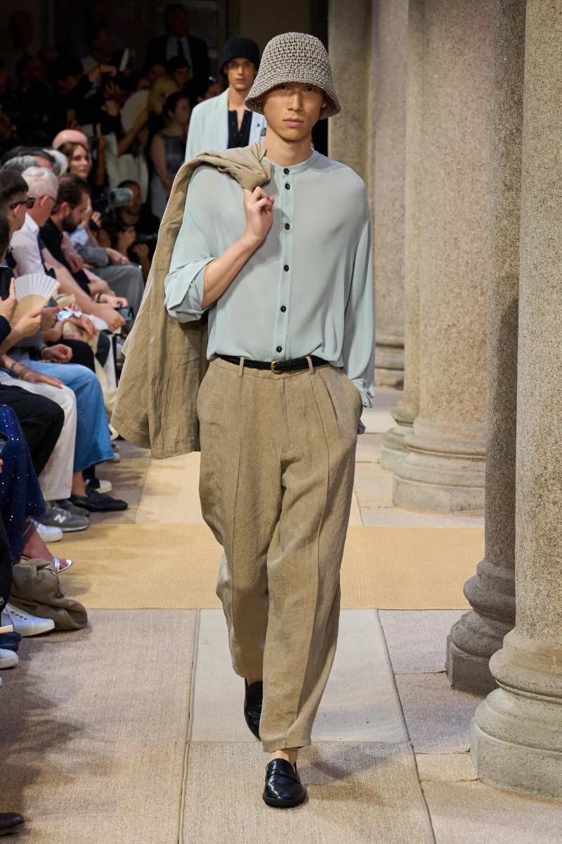 00092-giorgio-armani-spring-2027-menswear-credit-gorunway.webp