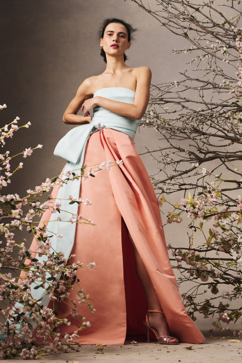 00017-Monique-Lhuillier-Fall-20-RTW-Credit-Stas-Komarovski.jpg