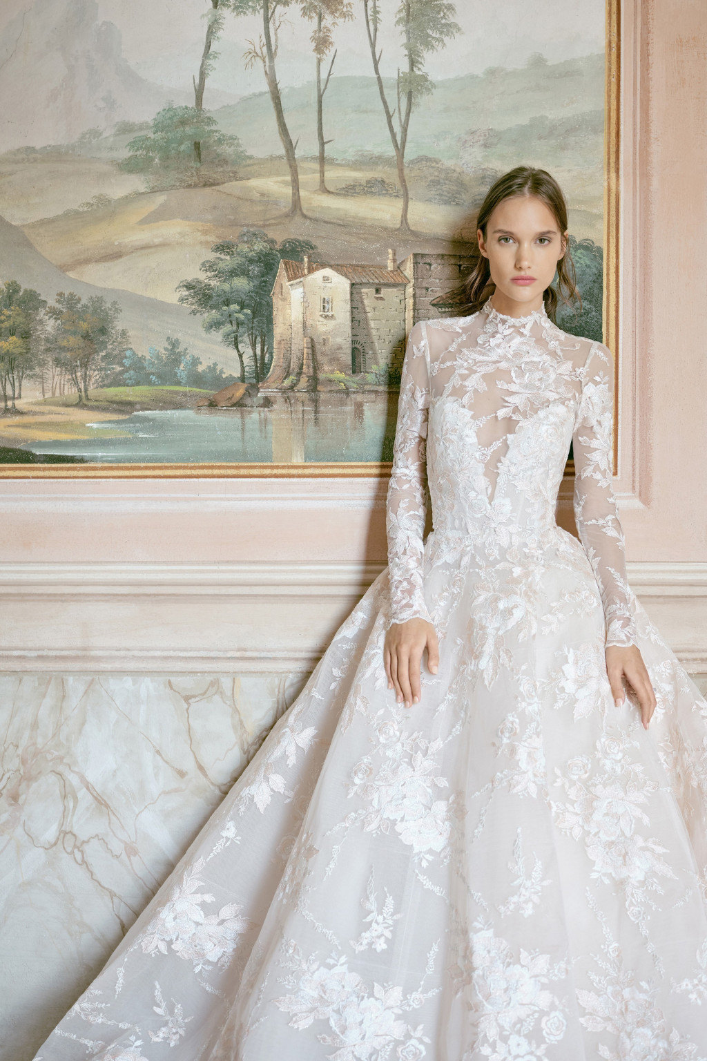 00005-Monique-Lhuillier- New-York-Bridal-Fall-2020-credit-KT-Merry.jpg