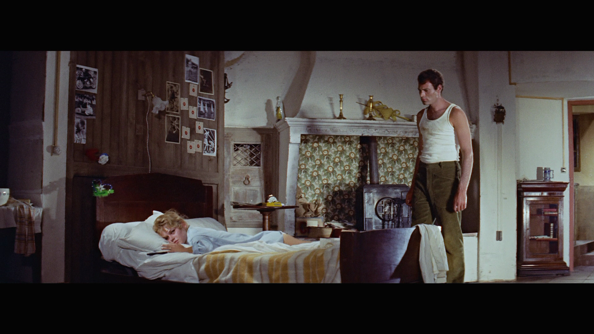 And.God.Created.Woman.1956.TF1.Video.BDRemux.1080p.mkv_20260704_120024.780.png