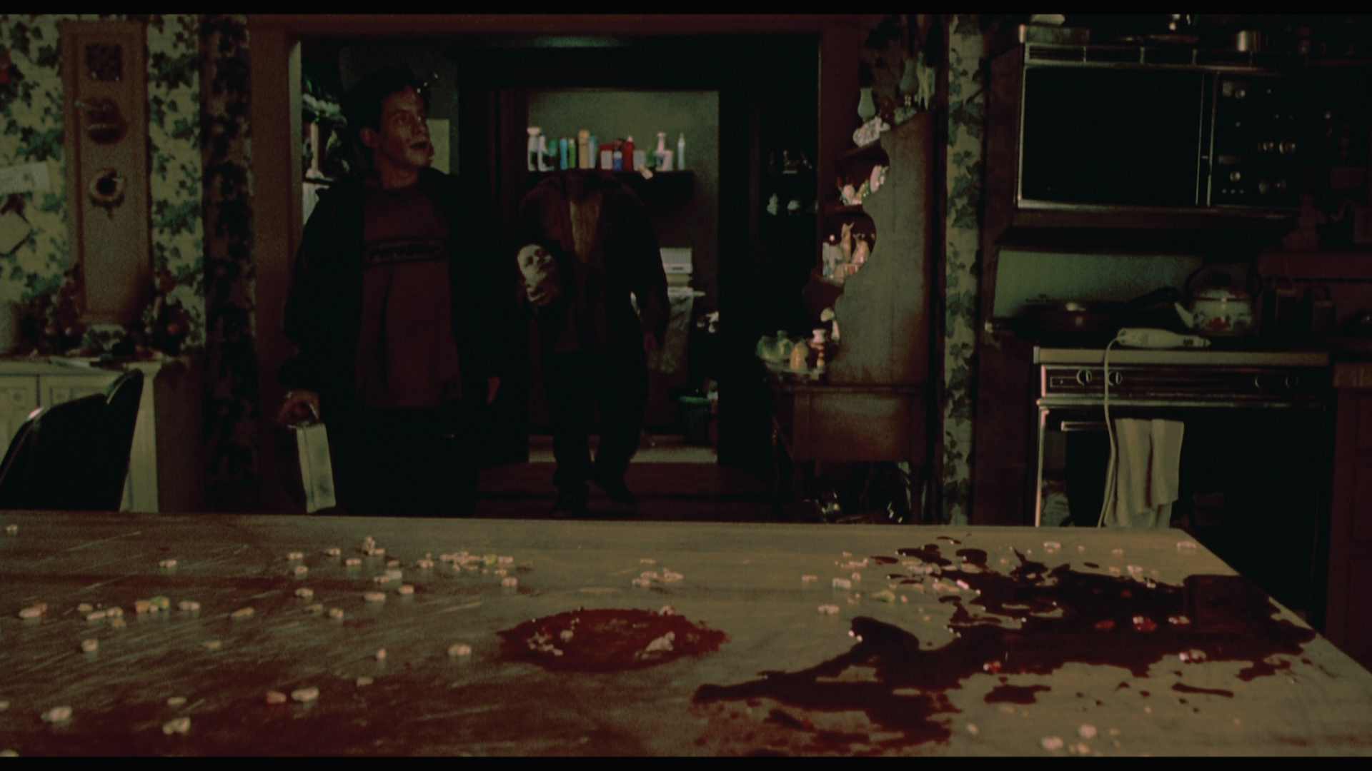 Idle.Hands.1999.Umbrella.Entertainment.BDRemux.1080p.mkv_20260705_191345.621.png