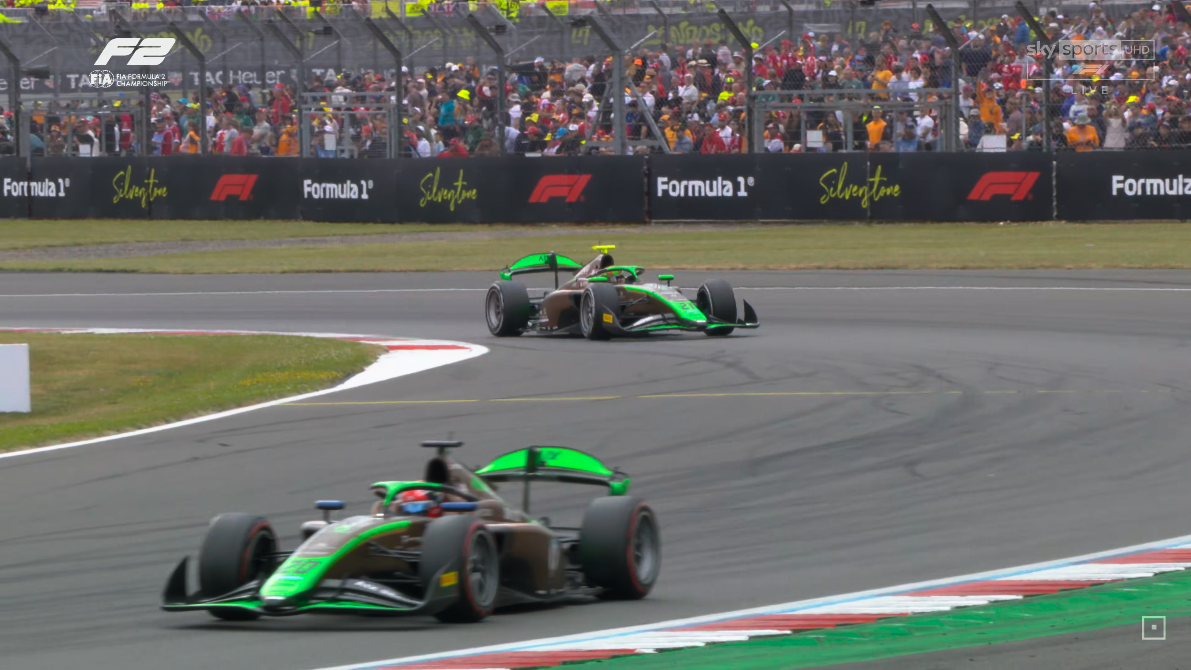 cap_02.Formula3.2026.R07.British.Race.Two.Sky.Sports.F1.UHD.2160p.rus_00_08_13_08.jpg