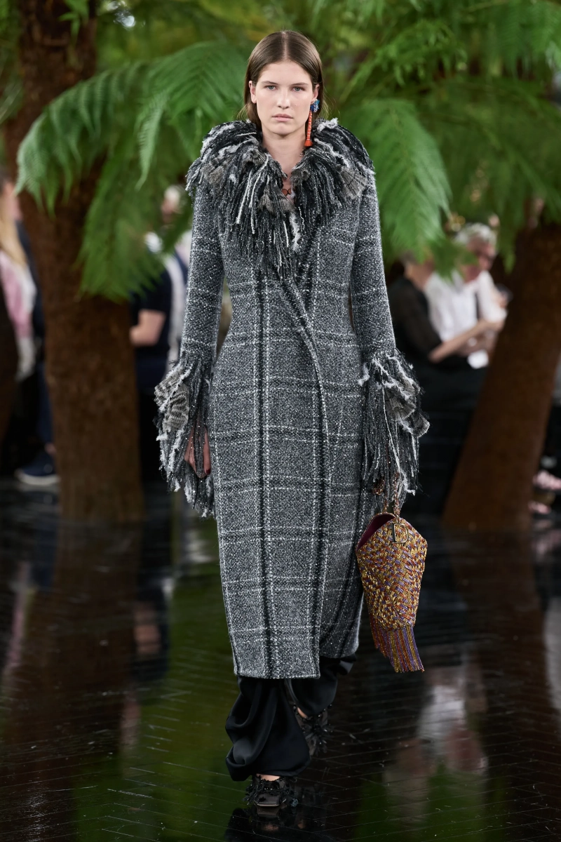 00061-christian-dior-fall-2026-couture-credit-gorunway.webp