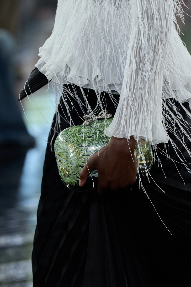 00136-christian-dior-fall-2026-couture-details-credit-gorunway.webp