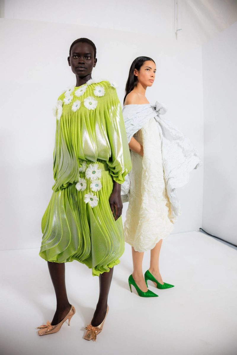 dior_pariscouturess27_backstage_acielle_22.webp