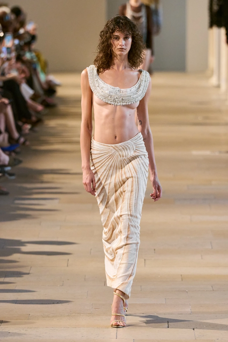 00029-rahul-mishra-fall-2026-couture-credit-gorunway.webp