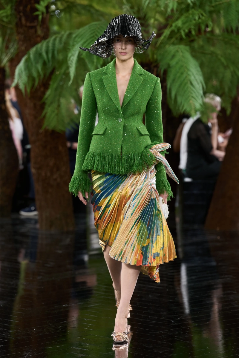 00009-christian-dior-fall-2026-couture-credit-gorunway.webp