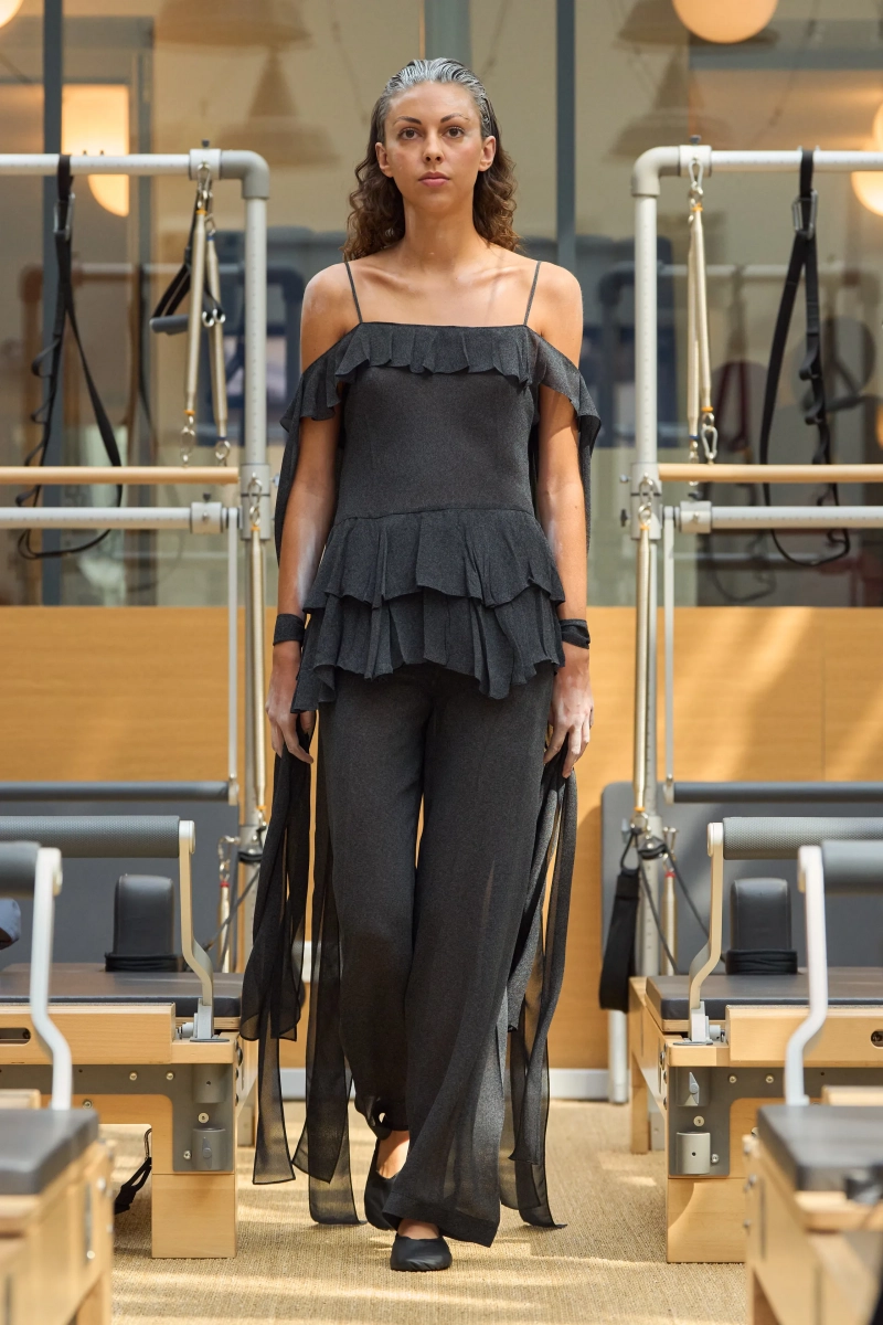 00009-julie-de-libran-fall-2026-couture-credit-gorunway.webp