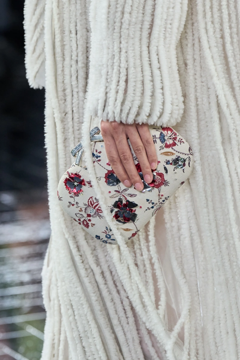 00029-christian-dior-fall-2026-couture-details-credit-gorunway.webp