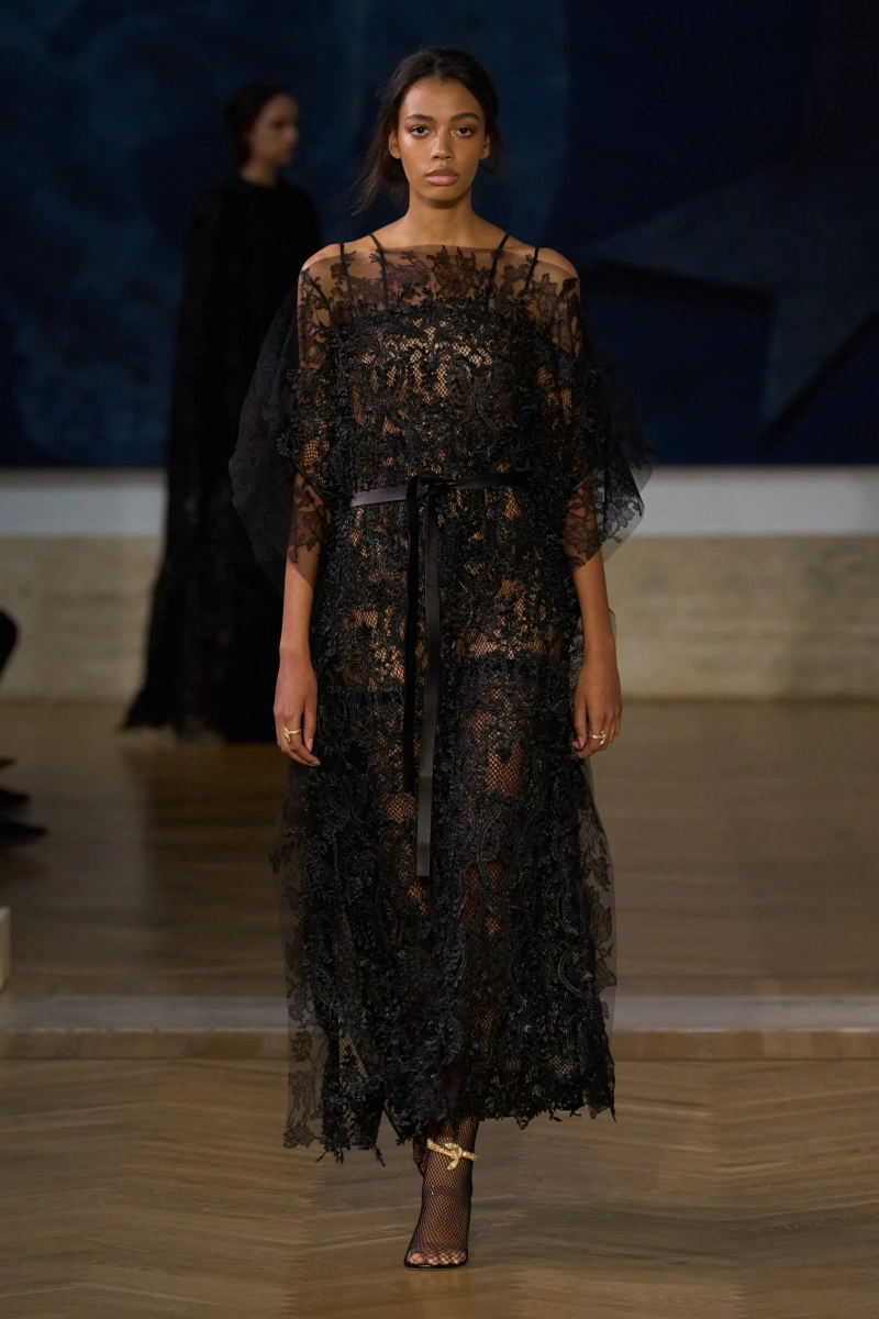 00039-fendi-fall-2026-couture-credit-gorunway.webp