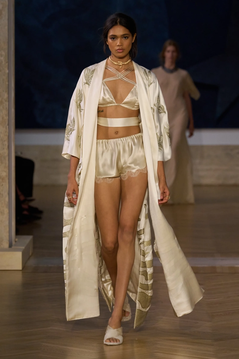 00056-fendi-fall-2026-couture-credit-gorunway.webp