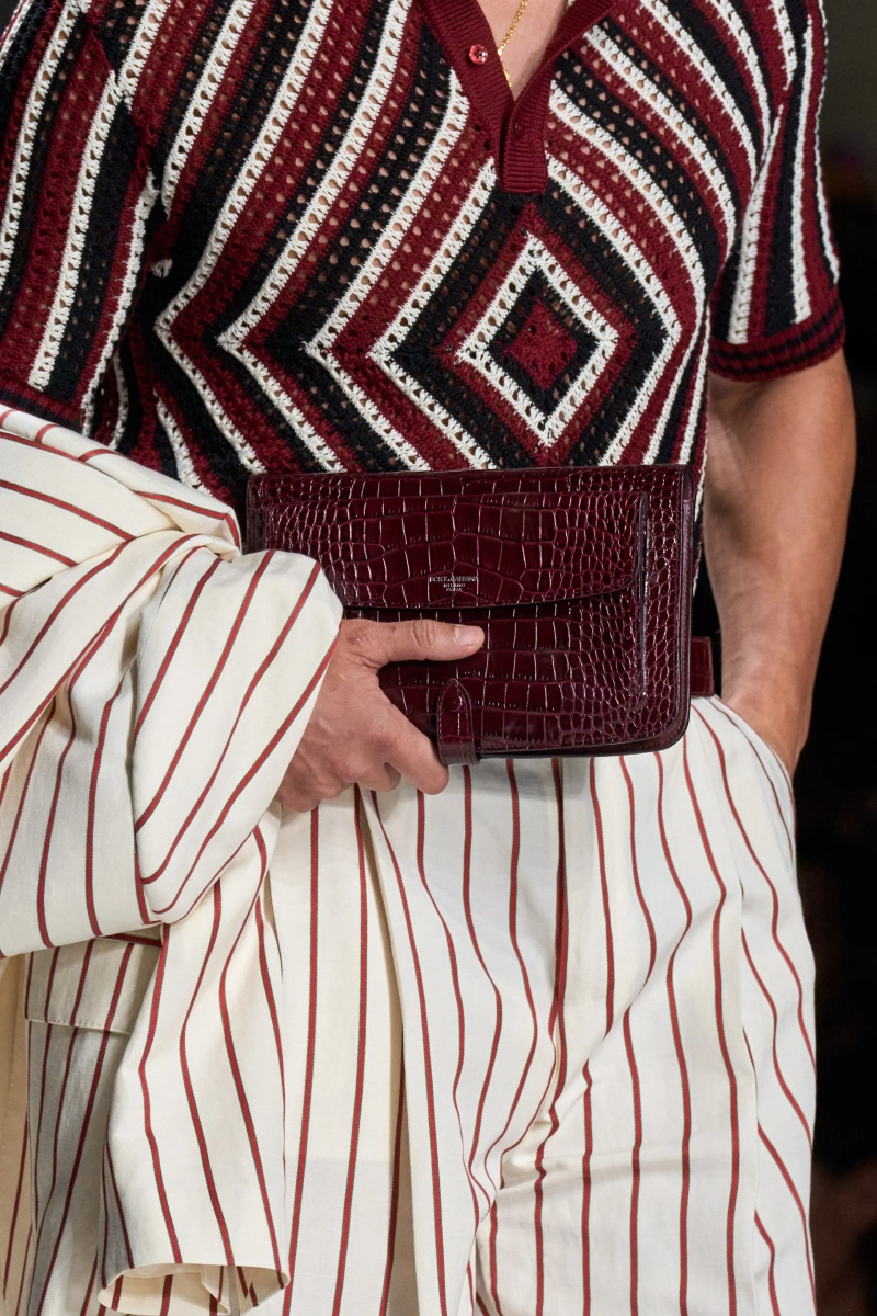 00146-dolce-and-gabbana-spring-2027-menswear-details-credit-gorunway.webp