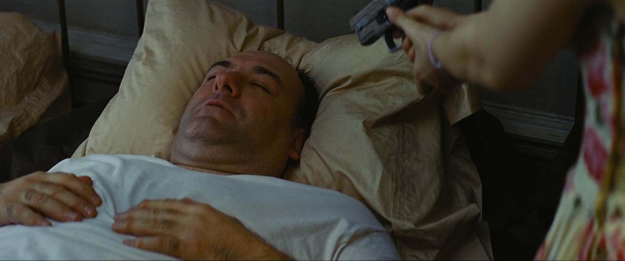 Виолет и Дейзи.2012.BDRip 720p msltel.mkv_snapshot_01.17.22.804.jpg