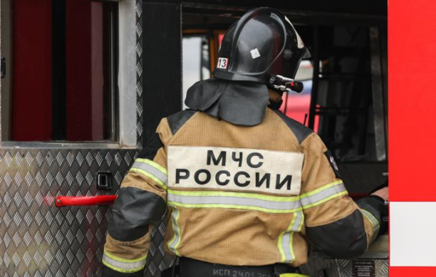 Падение БПЛА вызвало пожар на промышленном объекте в Тюмени