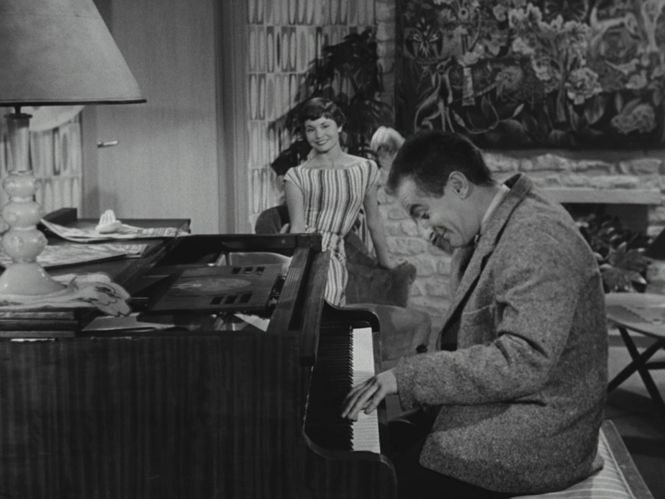 Совершенно некстати.1957.BDRip 720p msltel.mkv_snapshot_00.41.53.262.jpg
