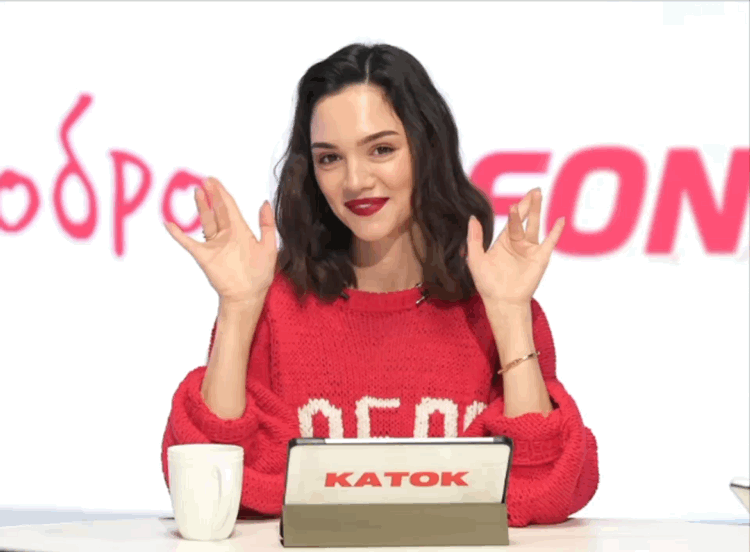 https://i2.imageban.ru/out/2026/08/26/4a52a4d865c0f6ecf1c5ffe2fa160de1.gif